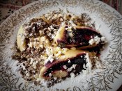 Borůvkový kynutý knedlík s tvarohem