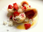 Jahodové knedlíky z tvarohového těsta