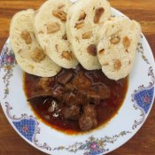 123. Houskový knedlík škvarkový