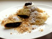 Bramborové taštičky se švestkovými povidly