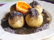 Meruňkové knedlíky z odpalovaného těsta