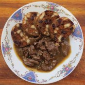 140. Perníkové knedlíky s brusinkami