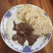 144. Houskový knedlík s pohankovými pukanci