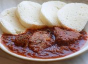 Vepřová plec po cikánsku, houskový knedlík