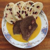 150. Houskový knedlík kynutý s brusinkami