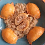 168. Pečené pirohy s krůtím masem