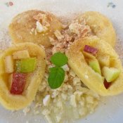 Ovocný bramborový knedlík s jablky