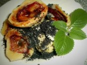 Bramborové knedlíky se švestkami