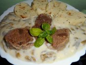 Fazolky na kyselo s vařenou kližkou